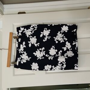 Talbots NWT navy brocade pencil skirt size 12